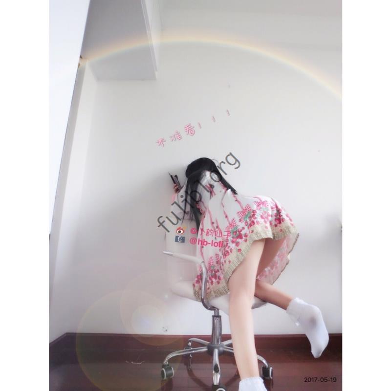 微博足控小萝莉@小韵仙子丝足图包合集[277P/56M]