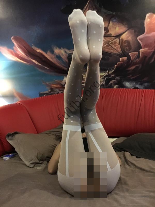 91boss空姐系列作品之约P最美长腿黑丝空姐 手持拍摄特写篇720P完整版[167P+1V/598M]