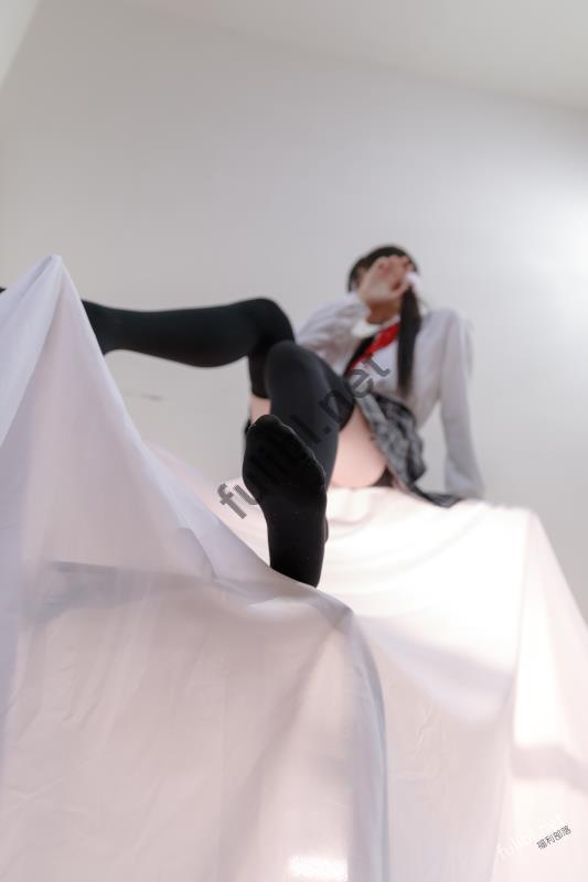 喵写真 PR15-008 黑丝JK服 [91P+1V/1.00G]