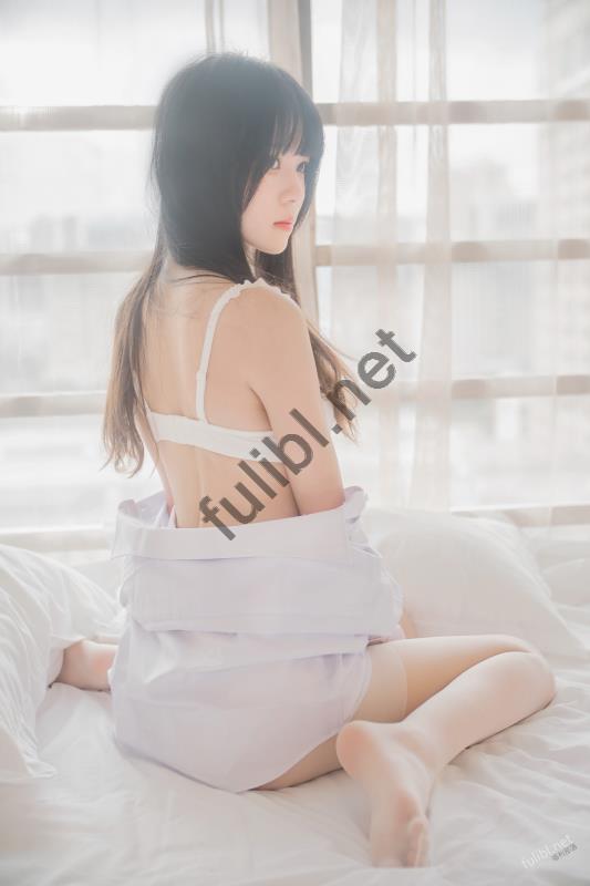 高颜值coser@桜桃喵电子写真 - 白衬衫散发[49P/425M]