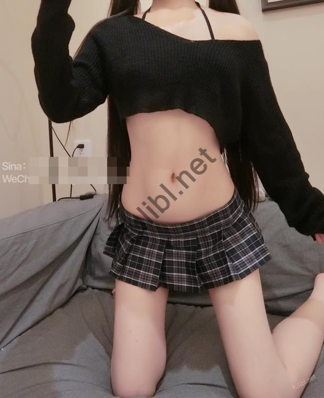 白虎福利姬@萌白酱(甜味弥漫) - 半乳毛衣超短裙[57P/57M]