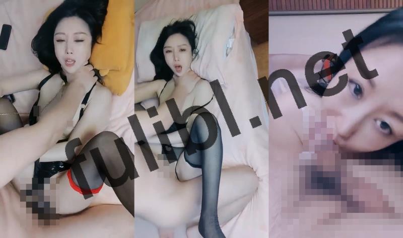 超骚欲女@在逃公主强制深喉咙 尺度福利秀[21V/14.3G]